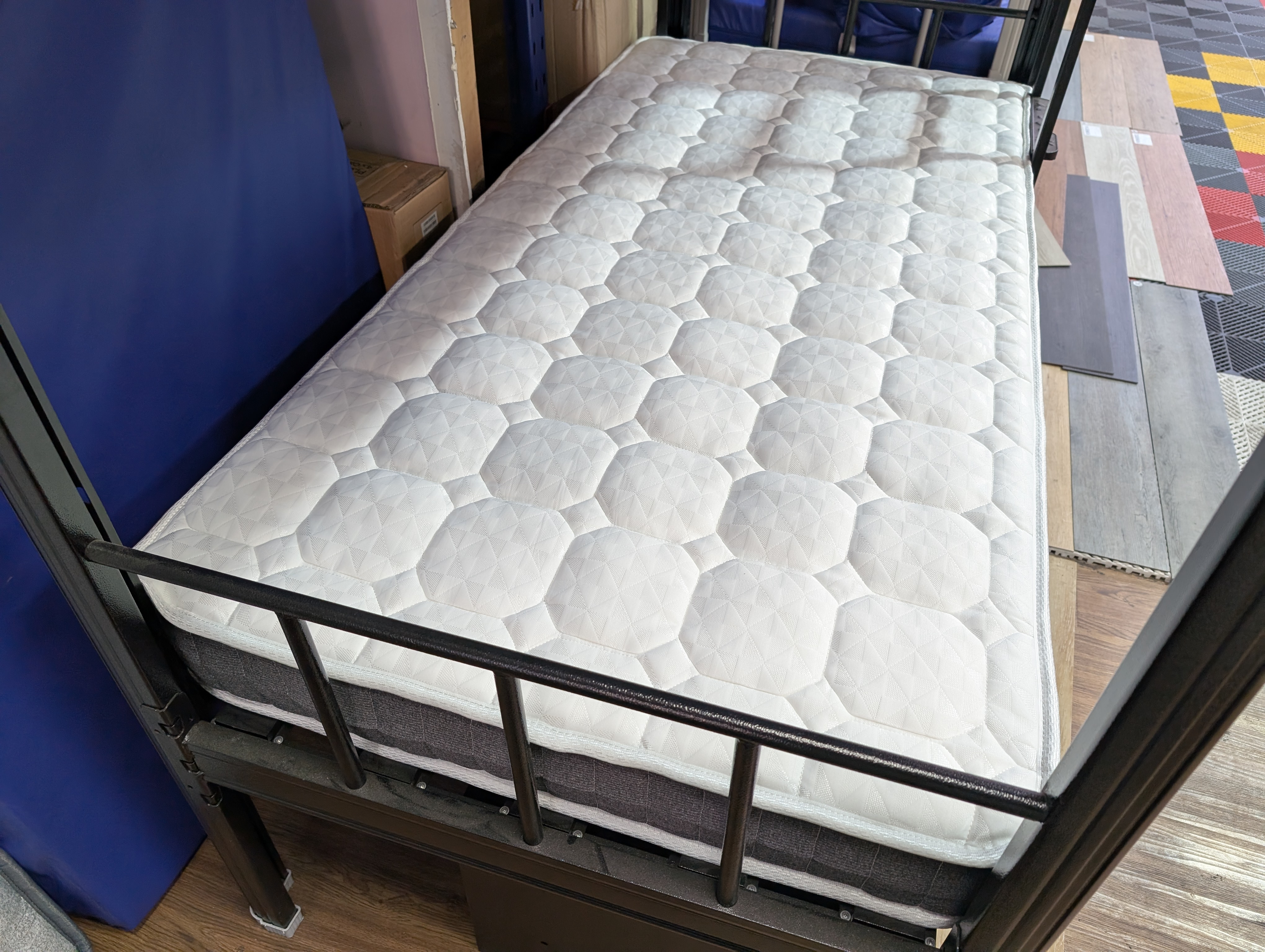  beds-and-mattresses product-details Single-mattress-pocket-sprung-medium-firm-support-model-bdm-1872PXL_20250530_042950828
